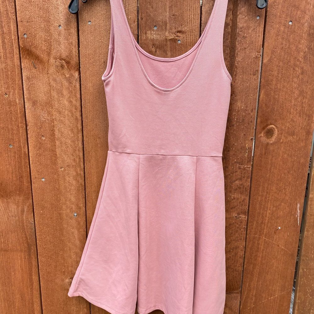 Divided H&M Ribbed Pink Dress - Picture 7 of 10